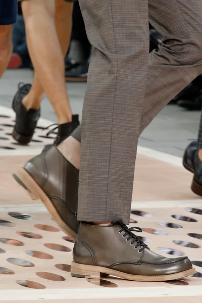 Look 94